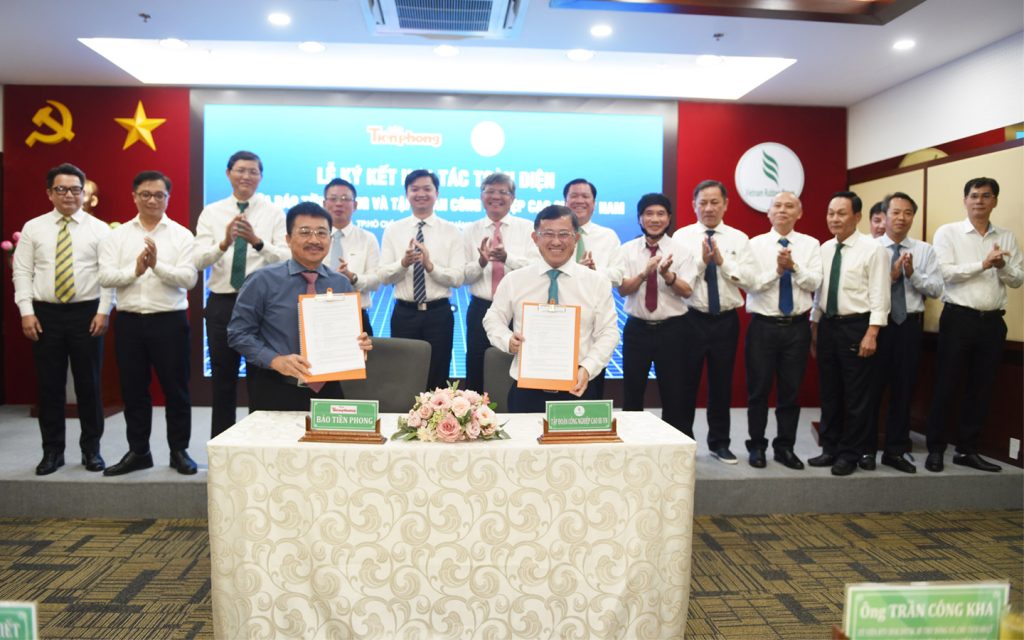 VRG ký kết hợp tác với Báo Tiền Phong