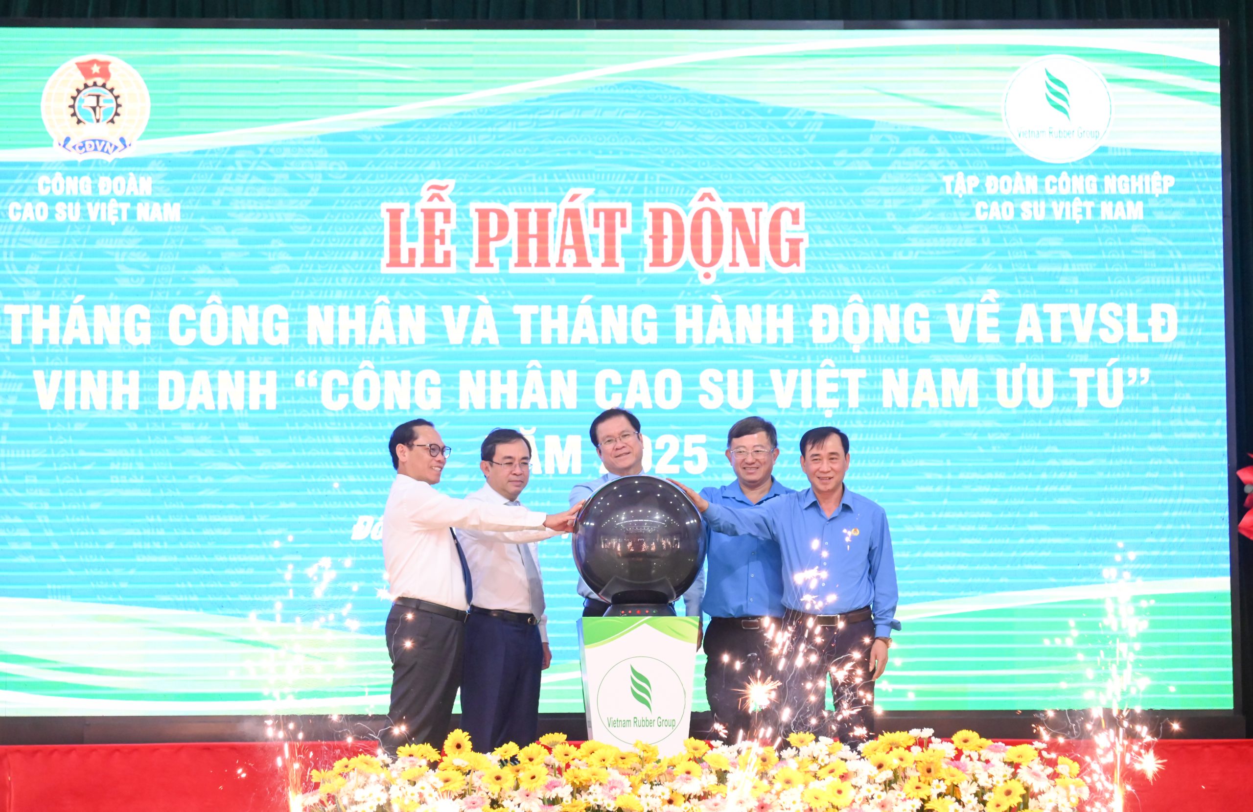 Tháng Công nhân năm 2025
