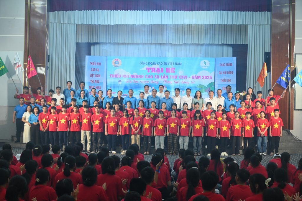 Tưng bừng khai mạc Trại hè Thiếu nhi ngành Cao su Việt Nam lần thứ 26