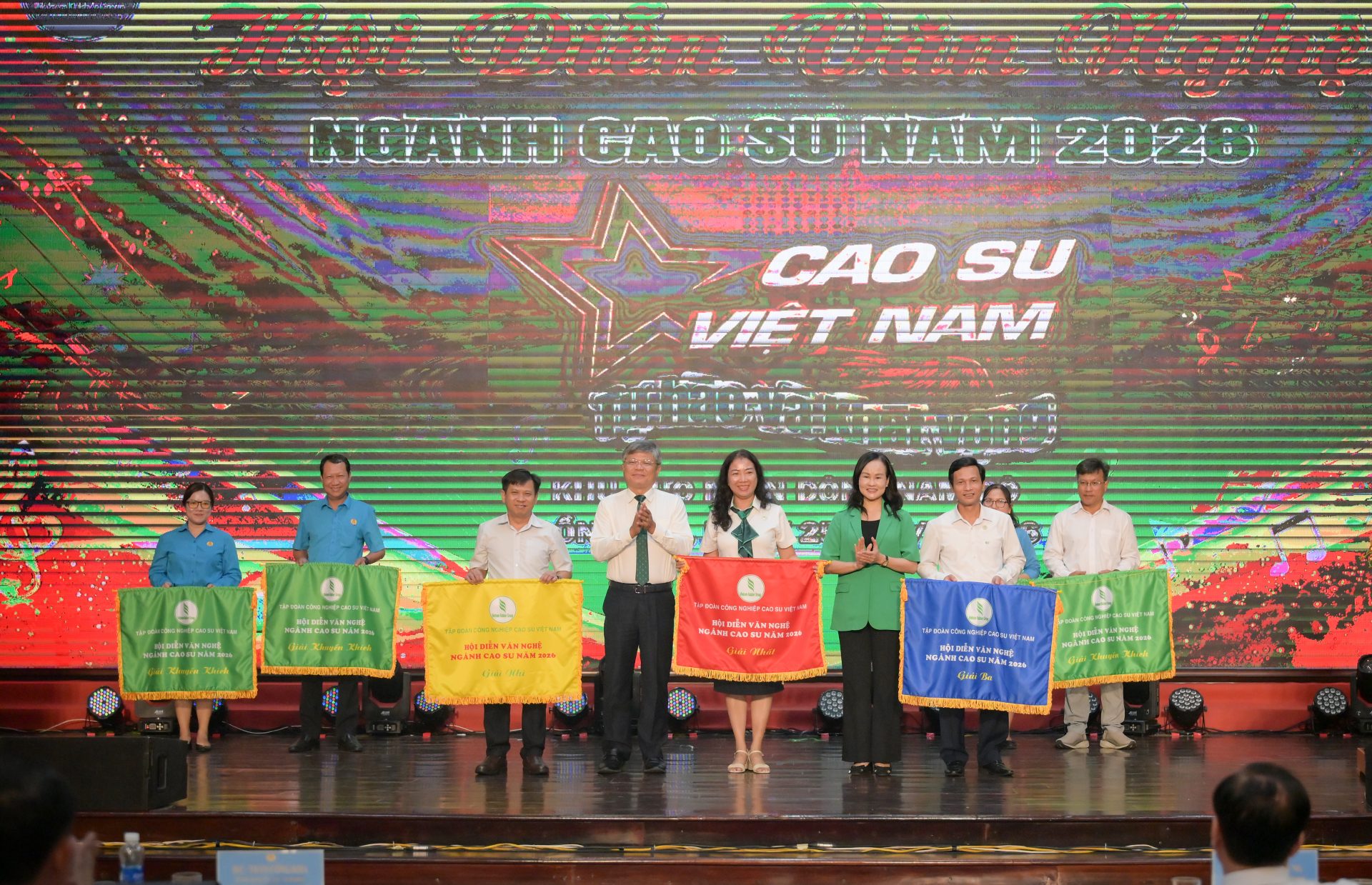 Công ty mẹ VRG và Cao su Phú Riềng giải nhất Hội diễn văn nghệ ngành cao su khu vực Đông Nam bộ